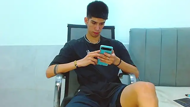 jhony-sex online show from April 5, 11:55 pm