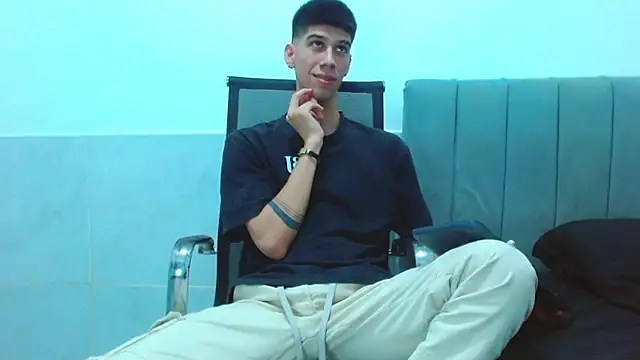 jhony-sex online show from March 12, 4:07 am