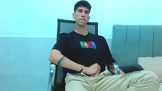 Snapshot of jhony-sex chatting on February 27, 10:59 am jhony-sex online show from February 27, 10:59 am