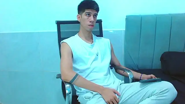 Snapshot of jhony-sex chatting on December 21, 9:26 pm jhony-sex online show from December 21, 9:26 pm