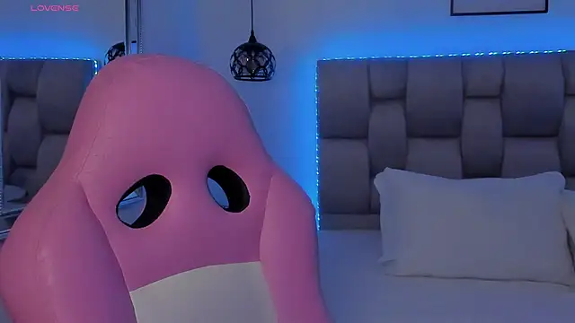 Snapshot of Susan-Sweet-7 chatting on February 12, 8:30 pm Susan-Sweet-7 online show from February 12, 8:30 pm