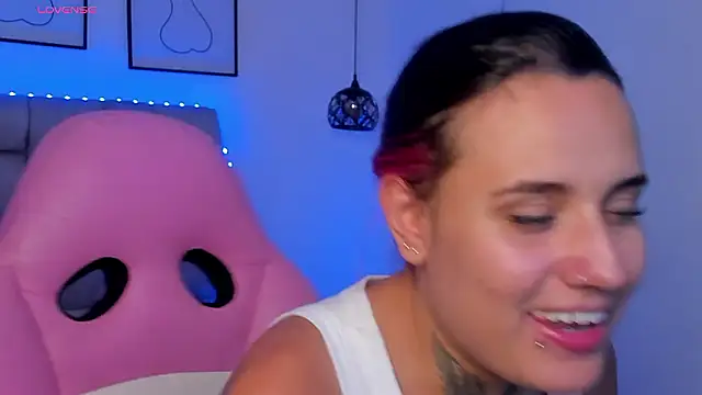 Snapshot of Susan-Sweet-7 chatting on January 31, 9:02 pm Susan-Sweet-7 online show from January 31, 9:02 pm