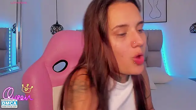 Snapshot of Susan-Sweet-7 chatting on February 17, 7:44 pm Susan-Sweet-7 online show from February 17, 7:44 pm