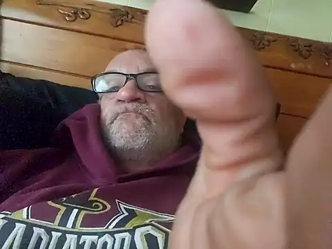 justjerkinaround666 online show from February 4, 8:59 pm