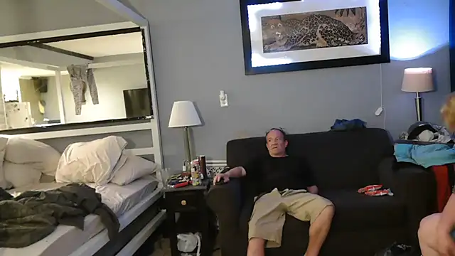 justjerkinaround666 online show from March 17, 11:57 pm