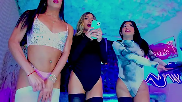 powerfull ts 20 online show from November 13, 8:13 pm