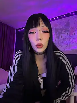 Misa Sakurai online show from December 5, 12:21 am