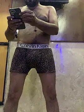 Snapshot of Daddy_inurhouse chatting on June 6, 2:50 am Daddy inurhouse online show from June 6, 2:50 am
