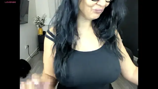 KimBeee online show from March 20, 3:07 am