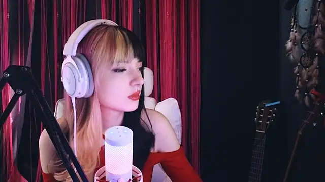 Avi Nile online show from May 24, 3:17 am