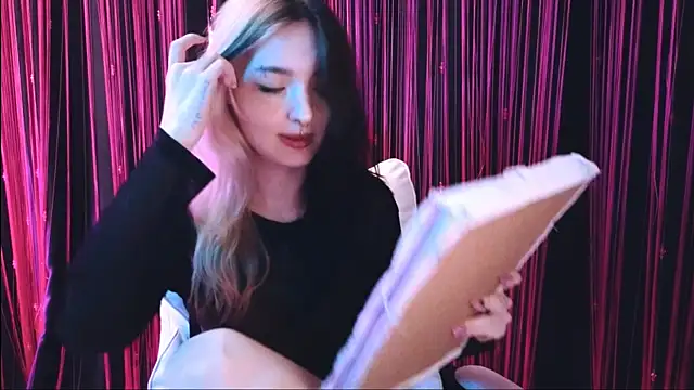 Snapshot of Avi_Nile chatting on February 18, 2:38 am Avi Nile online show from February 18, 2:38 am