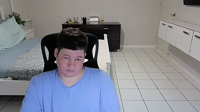 Lorenzo hernandez online show from April 21, 12:01 am