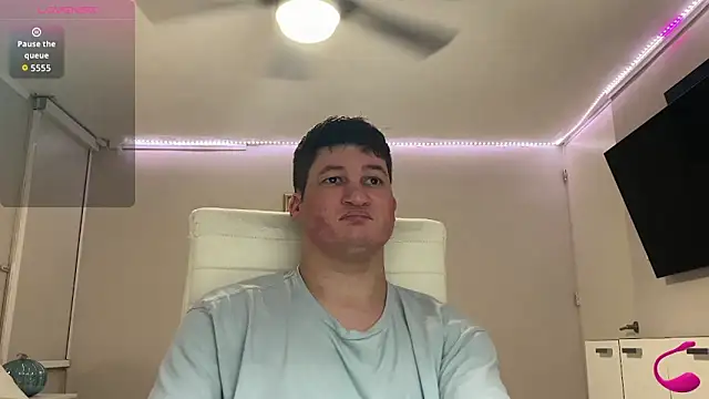 Lorenzo hernandez online show from September 30, 10:49 pm