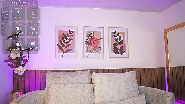 Snapshot of Zarawilliams chatting on October 21, 11:42 am Zarawilliams online show from October 21, 11:42 am