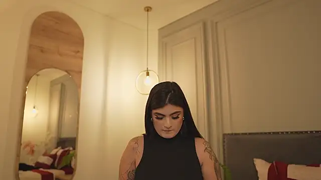 IrisBaker online show from February 16, 10:18 pm