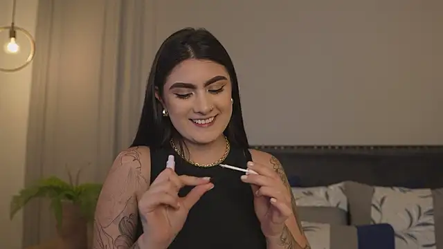 IrisBaker online show from February 10, 10:09 pm