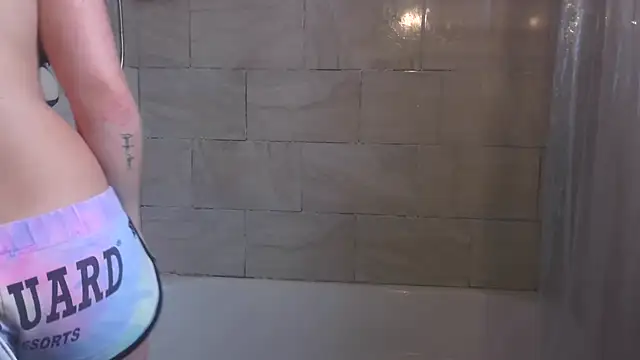 paytonkelly online show from March 10, 2:32 pm