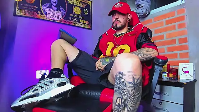 Snapshot of smoker445 chatting on September 20, 11:32 pm smoker445 online show from September 20, 11:32 pm