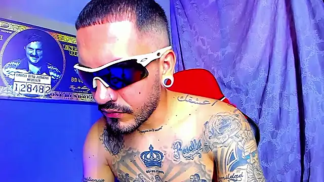 Snapshot of smoker445 chatting on October 25, 8:31 pm smoker445 online show from October 25, 8:31 pm