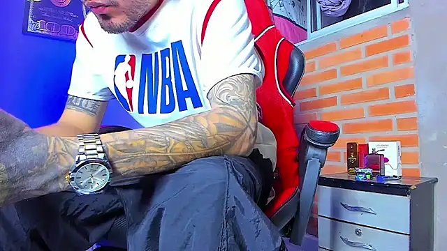 Snapshot of smoker445 chatting on September 24, 4:52 am smoker445 online show from September 24, 4:52 am