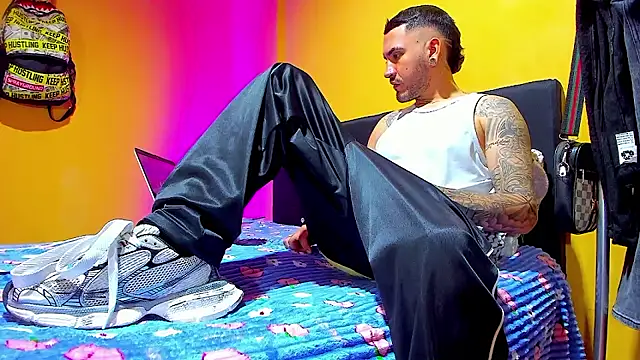 smoker445 online show from January 15, 12:30 pm