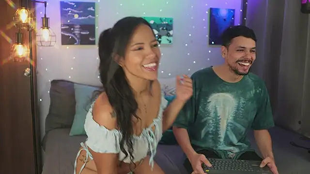 Snapshot of Cleoanubis- chatting on November 21, 8:46 am Cleoanubis- online show from November 21, 8:46 am