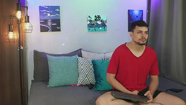 Snapshot of Cleoanubis- chatting on October 14, 6:36 am Cleoanubis- online show from October 14, 6:36 am