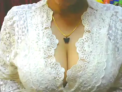 ishmita99 online show from January 17, 11:49 am