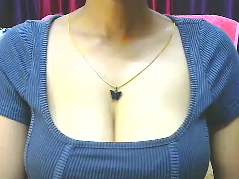 Snapshot of ishmita99 chatting on March 1, 3:06 am ishmita99 online show from March 1, 3:06 am