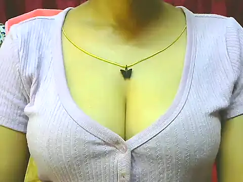 ishmita99 online show from September 9, 4:05 pm