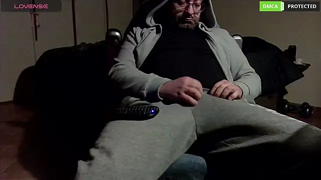 MultiOrgasmicLover online show from December 16, 8:37 pm