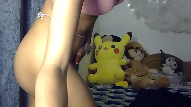 lola-   online show from February 12, 2:50 pm