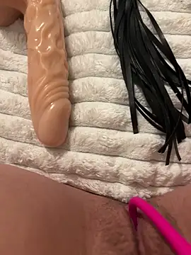 Leanaa Jolly online show from March 11, 9:04 pm