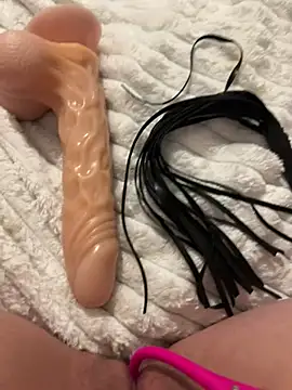 Leanaa Jolly online show from March 9, 10:30 pm