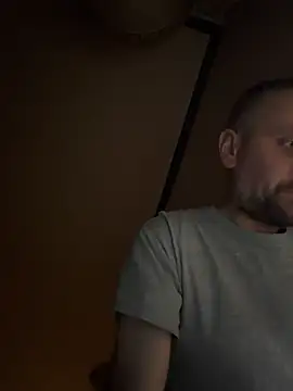 Snapshot of Huncutkuki chatting on December 2, 4:41 pm Huncutkuki online show from December 2, 4:41 pm