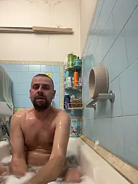 Snapshot of Huncutkuki chatting on January 19, 4:36 pm Huncutkuki online show from January 19, 4:36 pm