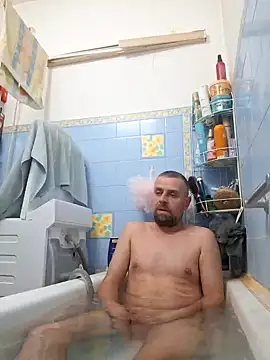 Snapshot of Huncutkuki chatting on March 16, 6:01 pm Huncutkuki online show from March 16, 6:01 pm