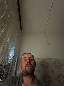 Snapshot of Huncutkuki chatting on December 1, 11:16 pm Huncutkuki online show from December 1, 11:16 pm