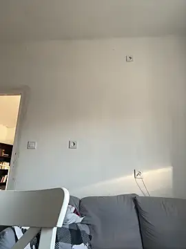 Snapshot of Huncutkuki chatting on December 27, 11:17 am Huncutkuki online show from December 27, 11:17 am