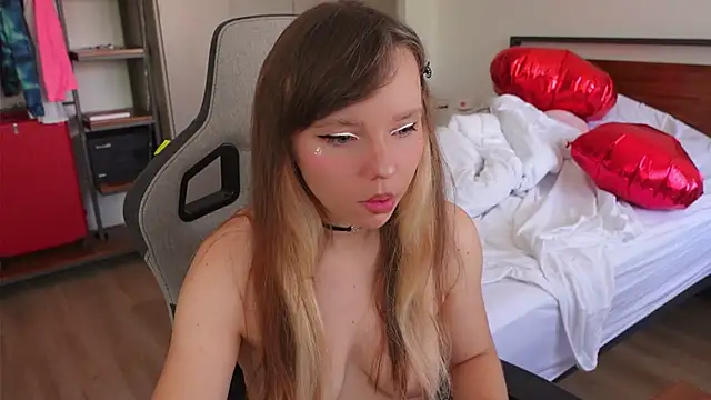 Ayra Lust online show from February 17, 7:22 pm