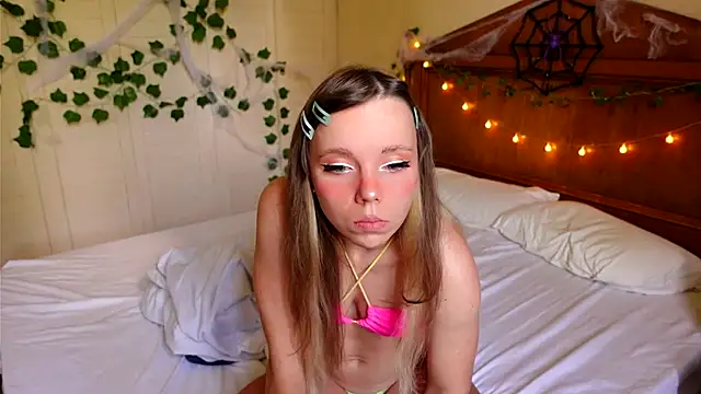 Ayra Lust online show from October 18, 7:16 pm