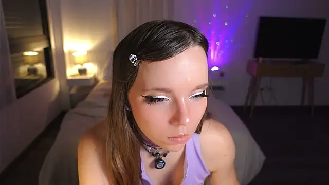 Snapshot of Ayra_Lust chatting on June 8, 1:28 am Ayra Lust online show from June 8, 1:28 am
