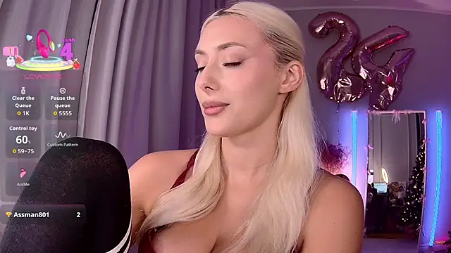 LoryWood online show from January 16, 3:49 pm