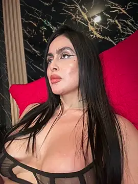 Snapshot of Alexandra_duque chatting on May 6, 9:19 pm Alexandra duque online show from May 6, 9:19 pm
