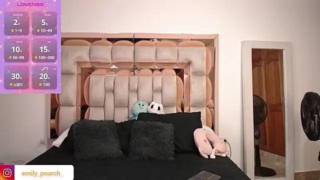 emilyaboott online show from November 17, 12:25 am