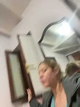 Snapshot of andreinitahg chatting on January 10, 1:10 am andreinitahg online show from January 10, 1:10 am