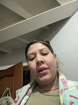 Snapshot of andreinitahg chatting on March 22, 8:08 am andreinitahg online show from March 22, 8:08 am