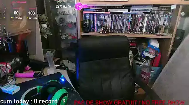 Snapshot of nicolasdumand21 chatting on February 14, 10:14 pm nicolasdumand21 online show from February 14, 10:14 pm