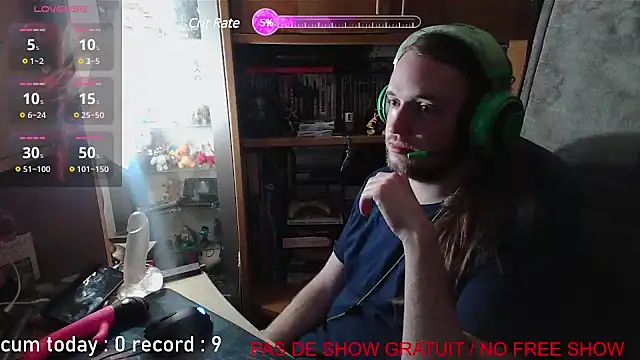 Snapshot of nicolasdumand21 chatting on January 21, 7:17 pm nicolasdumand21 online show from January 21, 7:17 pm