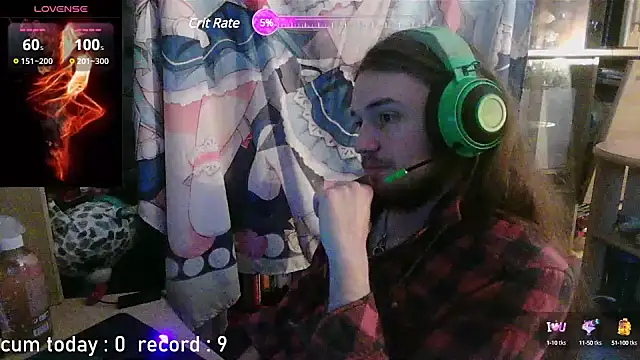 Snapshot of nicolasdumand21 chatting on December 5, 1:33 pm nicolasdumand21 online show from December 5, 1:33 pm